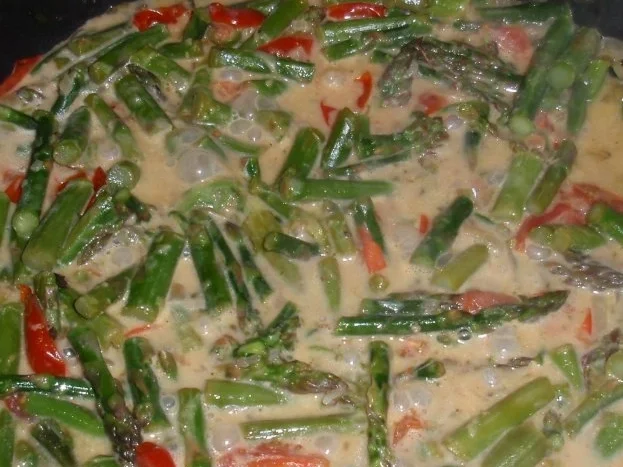 Grüner Spargel - Nudelpfanne - Rezept - Bild Nr. 8