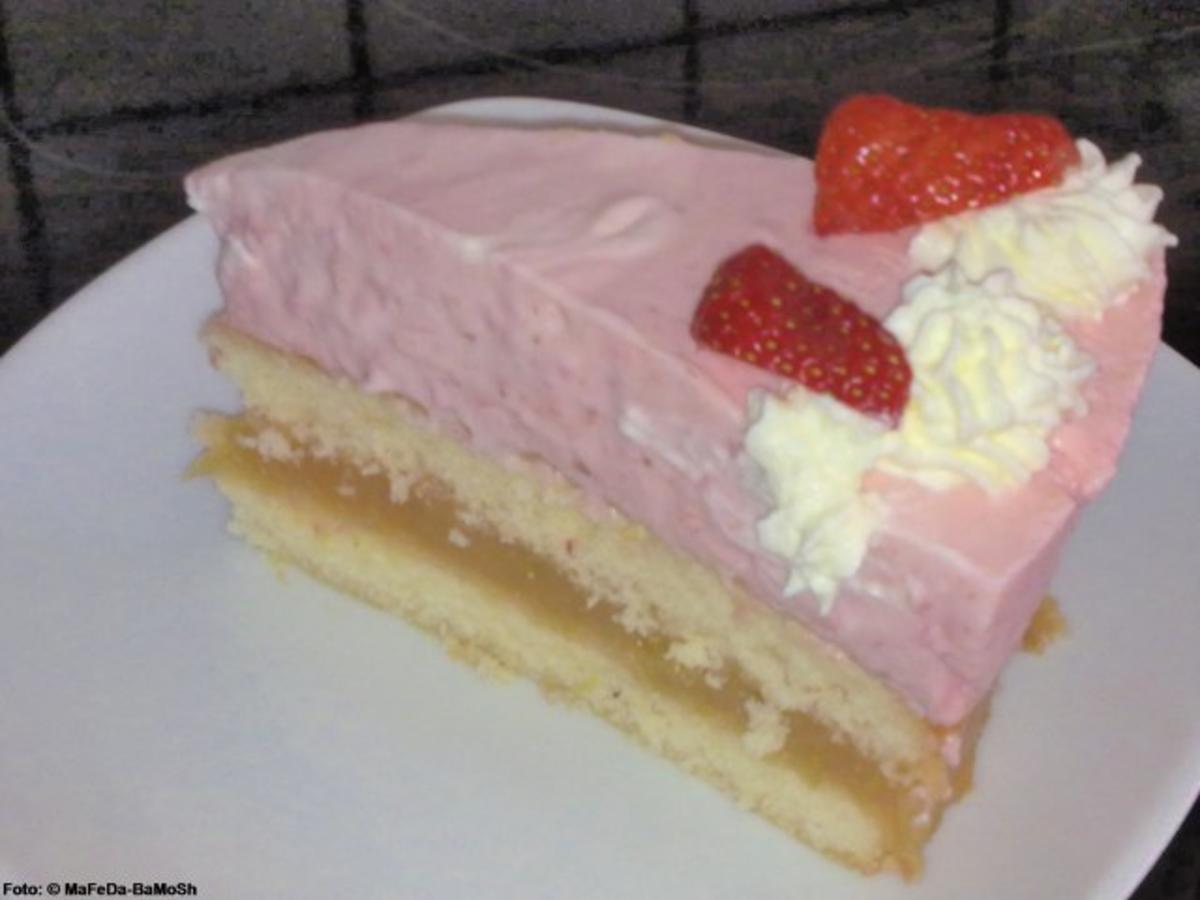 Erdbeer-Rhabarber-Torte - Rezept - Bild Nr. 3