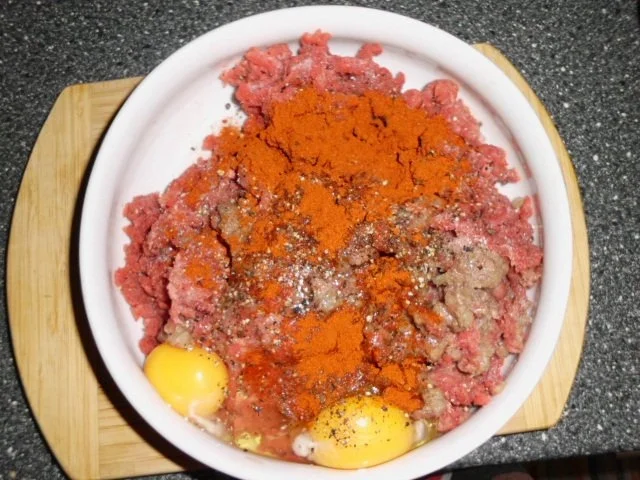 Rezept: Gefüllte Paprika, scharf und überbacken Bild Nr. 4 Gefüllte Paprika, scharf und überbacken - Rezept - Bild Nr. 4