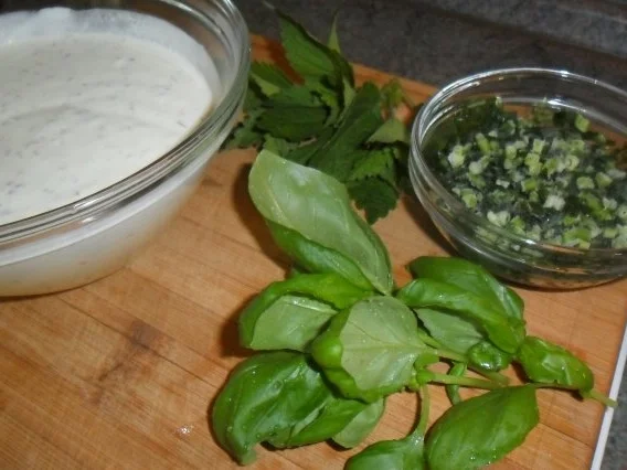 kräuterdipp mit seibling,glasierten möhren,kartoffeln,salat - Rezept - Bild Nr. 2