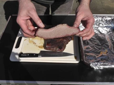Mein erstes Brisket - Rinderbrust auf dem Weber Grill Low and slow - Rezept