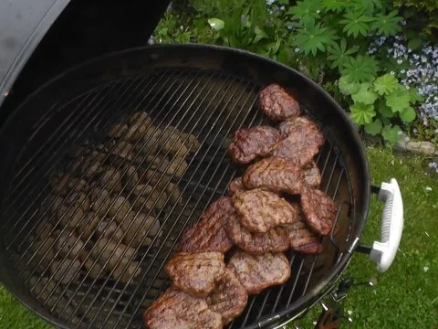 Burger auf dem Weber Grill - Rezept