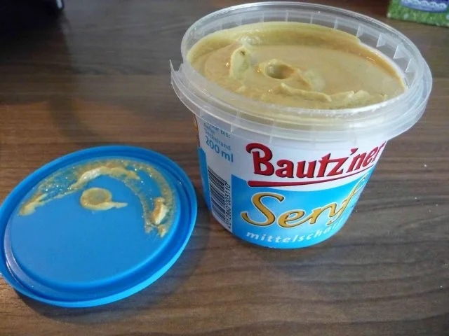 Rezept: Unter 30 Minuten : Penne mit gebratener Wurst und Scheibenkäse und Salat Bild Nr. 6 Unter 30 Minuten : Penne mit gebratener Wurst und Scheibenkäse und Salat - Rezept - Bild Nr. 6