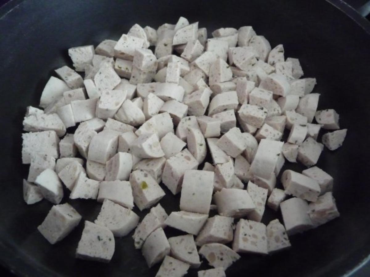 Unter 30 Minuten : Gebratene Weißwurst mit Zuckerschoten an Bandnudeln - Rezept - Bild Nr. 2