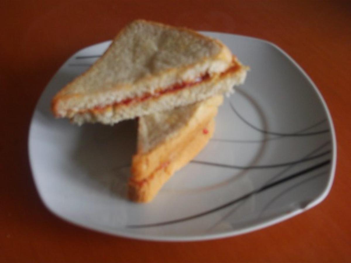 Erdnussbutter- Sandwich - Rezept