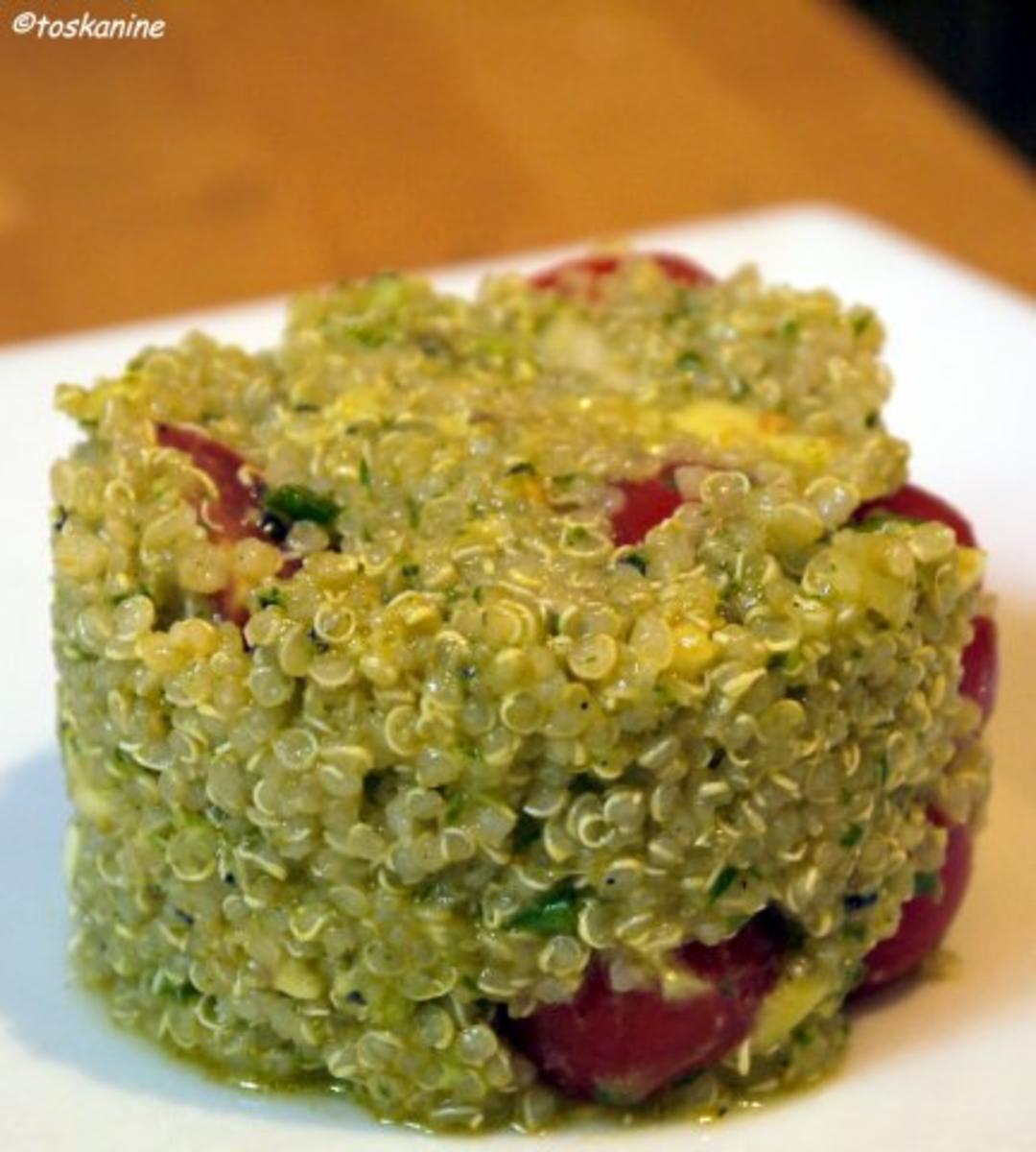 Hähnchenbrust unter Kürbiskernhaube mit Quinoa-Salat - Rezept - Bild Nr. 14
