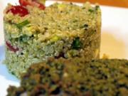Hähnchenbrust unter Kürbiskernhaube mit Quinoa-Salat - Rezept