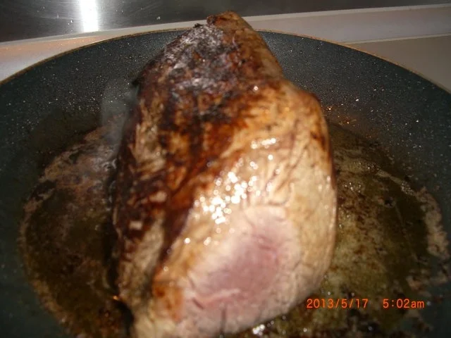 Rinderfilet im Speckmantel mit Bratkartoffel und Pfefferahmsauce - Rezept - Bild Nr. 5