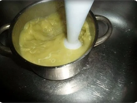 Spargelcremesuppe mit Eierstückchen - Rezept - Bild Nr. 14