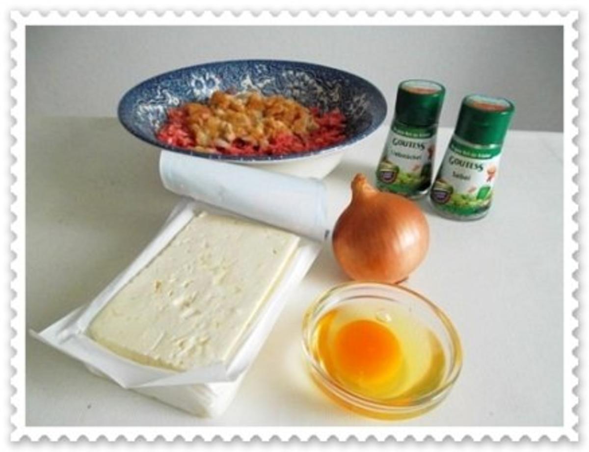 Fleischbällchen mit Käsefüllung, Bandnudeln und Paprikasalat - Rezept - Bild Nr. 8