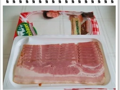 Bruschetta mit Jausenspeck, Bozner Sauce und Tomate. - Rezept - Bild Nr. 5