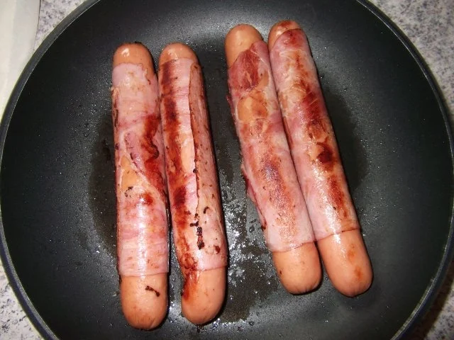 Würste versteckt im Blätterteig Dieter´s Art - Rezept - Bild Nr. 3