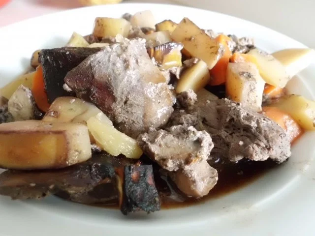 Fleisch, Wild: Hirsch-Gemüse-Eintopf "Jägerin Art" - Rezept