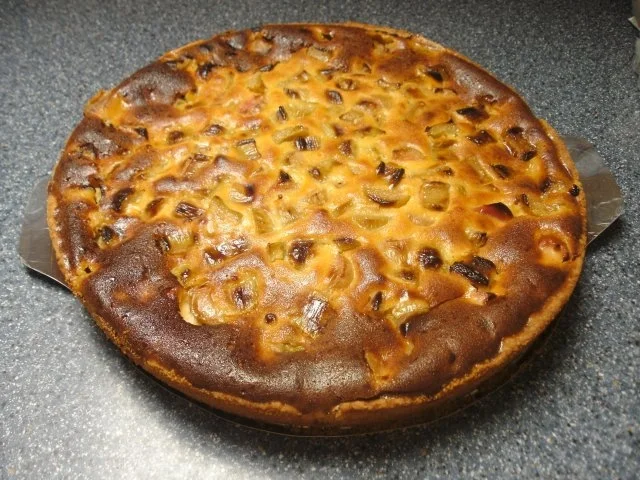 Rezept: Rhabarberkuchen mit Frischkäseguss Bild Nr. 2 Rhabarberkuchen mit Frischkäseguss - Rezept - Bild Nr. 2