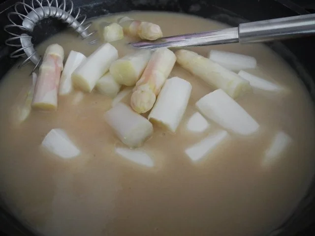 Rezept: Spargel in Soße Bild Nr. 8 Spargel in Soße - Rezept - Bild Nr. 8