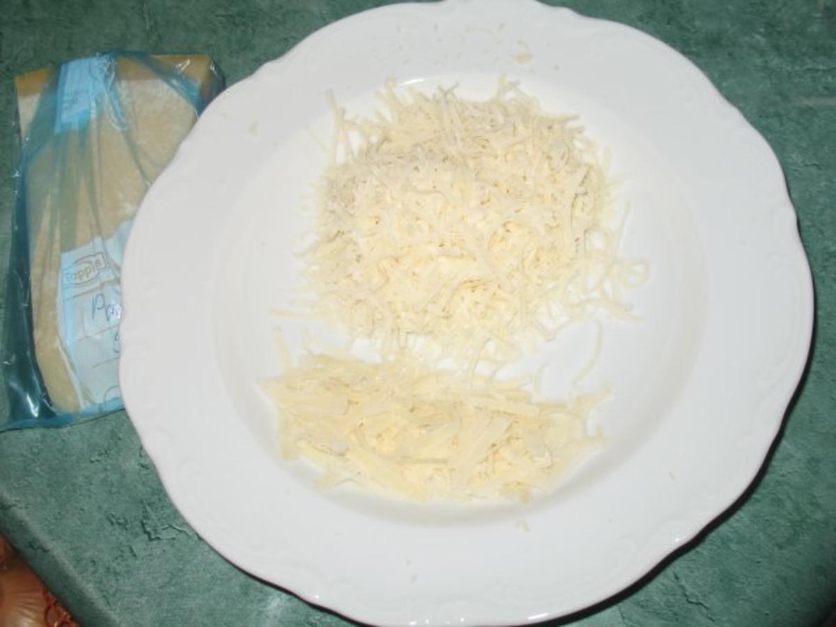 Pasta - Ravioli, selbst gemacht, mit Spinat-Ricotta-Parmesan-Füllung - Rezept - Bild Nr. 8