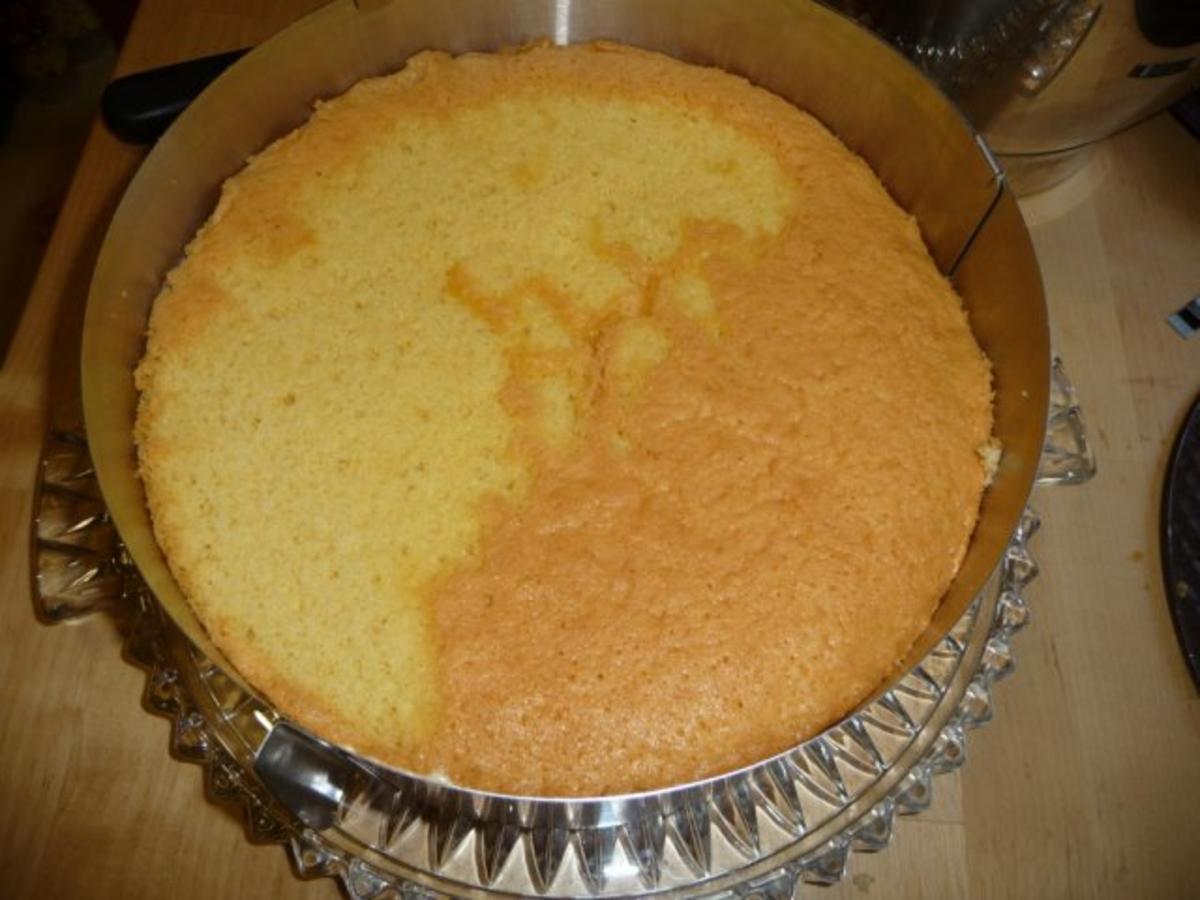 Zitronen-Rhabarber-Torte - Rezept - Bild Nr. 7