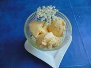 Rezept: Eis: Holunderblüteneis Eis: Holunderblüteneis - Rezept