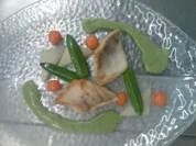 Zanderfilet mit Erdäpfel- Petersilie- Soße und tounierten Gemüse - Rezept