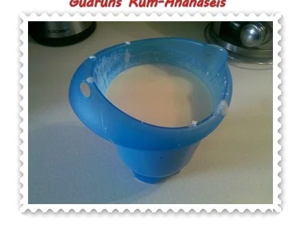 Rezept: Eis: Rum-Ananaseis Bild Nr. 4 Eis: Rum-Ananaseis - Rezept - Bild Nr. 4