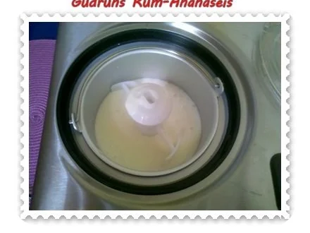 Rezept: Eis: Rum-Ananaseis Bild Nr. 5 Eis: Rum-Ananaseis - Rezept - Bild Nr. 5