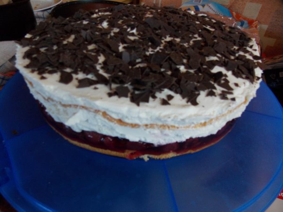 Schmand-Kirsch-Torte - Rezept - Bild Nr. 3