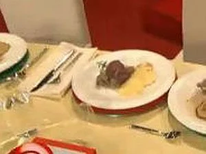 Filetgulasch Stroganow mit gerührten Blinis à la de Santis - Rezept