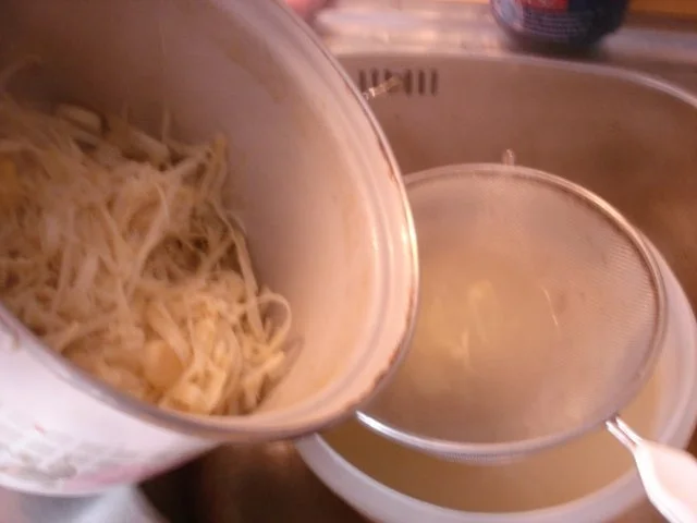 Rezept: Spargelsuppe à la Papa Bild Nr. 3 Spargelsuppe à la Papa - Rezept - Bild Nr. 3