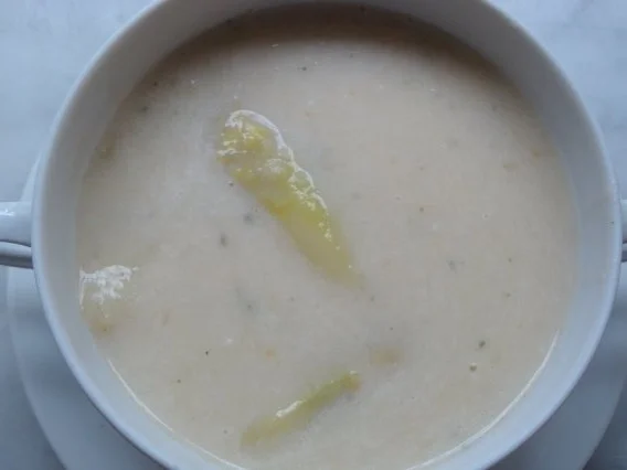 Spargelcremesuppe weiß - Rezept