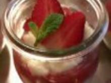 Erdbeer-Rhabarber- Grießdessert - Rezept