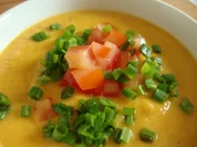 Süßkartoffelsüppchen mit "Tomaten Topping" - Rezept