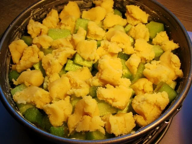 Rhabarber-Zwerg (18 cm Durchmesser) mit Streuseln drauf ... - Rezept - Bild Nr. 7