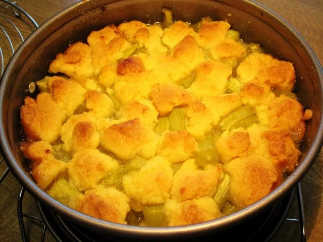 Rhabarber-Zwerg (18 cm Durchmesser) mit Streuseln drauf ... - Rezept - Bild Nr. 8