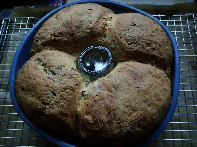 BROT: Zweierlei Brot im Ring - Rezept