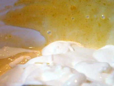 Sesam-Honig-Parfait mit Schokoladensauce - Rezept - Bild Nr. 6