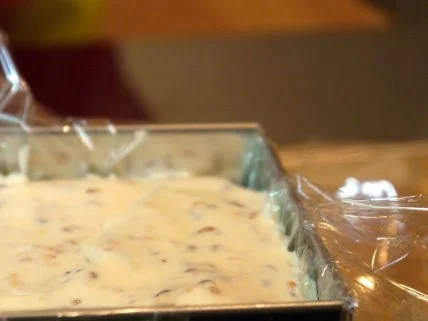 Sesam-Honig-Parfait mit Schokoladensauce - Rezept - Bild Nr. 9