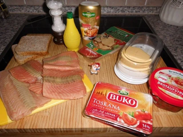 Rezept: Lachsfilet unter einer Bruschetta-Haube>> Bild Nr. 2 Lachsfilet unter einer Bruschetta-Haube>> - Rezept - Bild Nr. 2