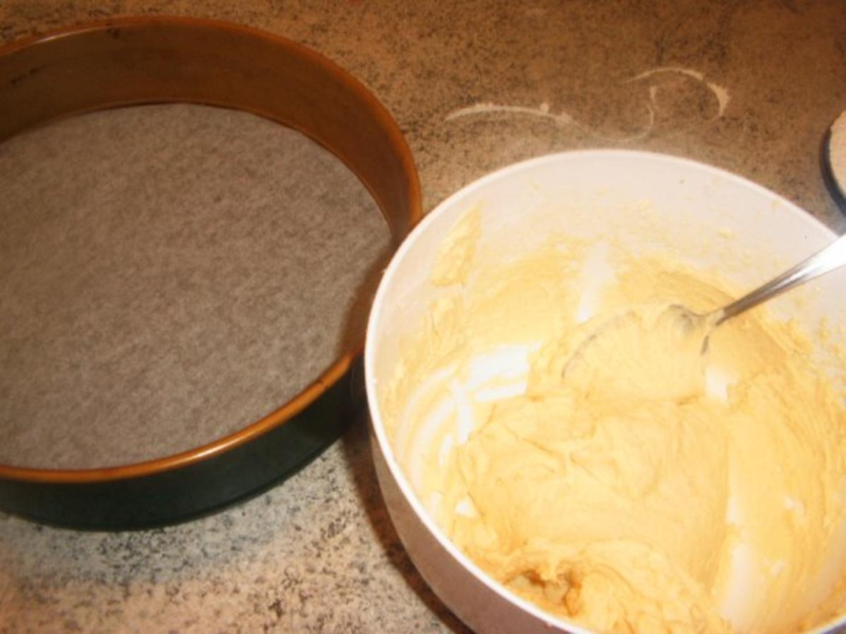 Rhabarberkuchen mit Mandelstreuseln - Rezept - Bild Nr. 4