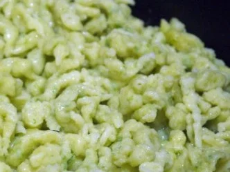 Rezept: Bärlauch-Spätzle mit Parmesan-Sauce Bild Nr. 13 Bärlauch-Spätzle mit Parmesan-Sauce - Rezept - Bild Nr. 13