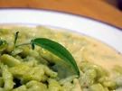 Rezept: Bärlauch-Spätzle mit Parmesan-Sauce Bärlauch-Spätzle mit Parmesan-Sauce - Rezept