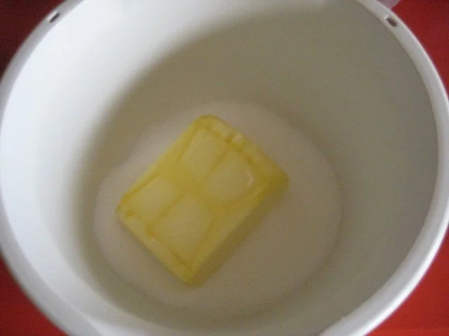 Rezept: Rhabarberkuchen mit Vanille - Schmand - Guss Bild Nr. 3 Rhabarberkuchen mit Vanille - Schmand - Guss - Rezept - Bild Nr. 3