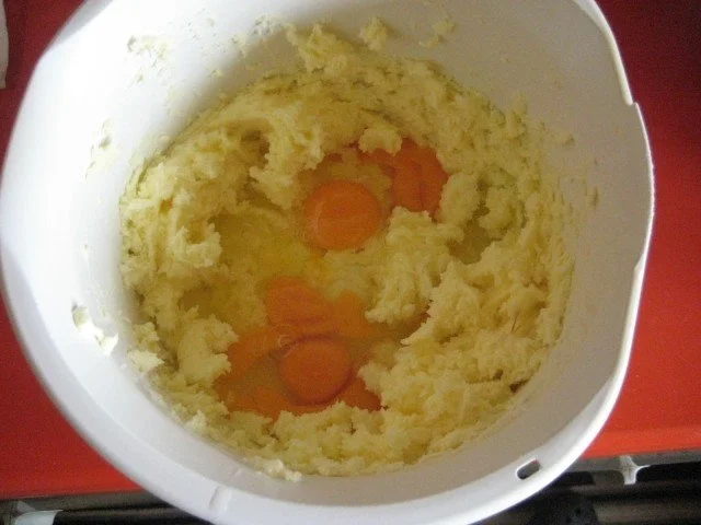 Rezept: Rhabarberkuchen mit Vanille - Schmand - Guss Bild Nr. 4 Rhabarberkuchen mit Vanille - Schmand - Guss - Rezept - Bild Nr. 4