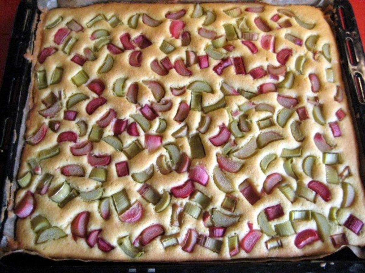 Rhabarberkuchen mit Vanille - Schmand - Guss - Rezept - Bild Nr. 10