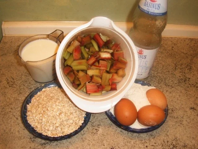 Rezept: Rhabarberpfannkuchen Bild Nr. 2 Rhabarberpfannkuchen - Rezept - Bild Nr. 2