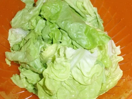 Bunter Frühlingssalat mit Eier und Käsewürfel - Rezept - Bild Nr. 3