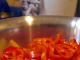 Rezept: Lavendel-Zimt-Huhn mit pikanten Knoblauch-Kartoffeln Bild Nr. 3 Lavendel-Zimt-Huhn mit pikanten Knoblauch-Kartoffeln - Rezept - Bild Nr. 3