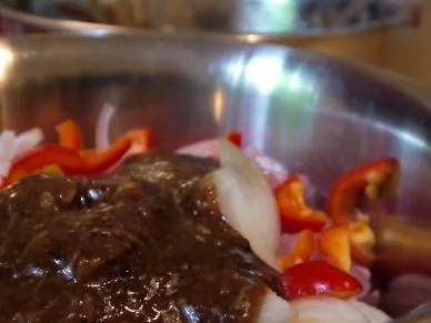 Rezept: Lavendel-Zimt-Huhn mit pikanten Knoblauch-Kartoffeln Bild Nr. 8 Lavendel-Zimt-Huhn mit pikanten Knoblauch-Kartoffeln - Rezept - Bild Nr. 8