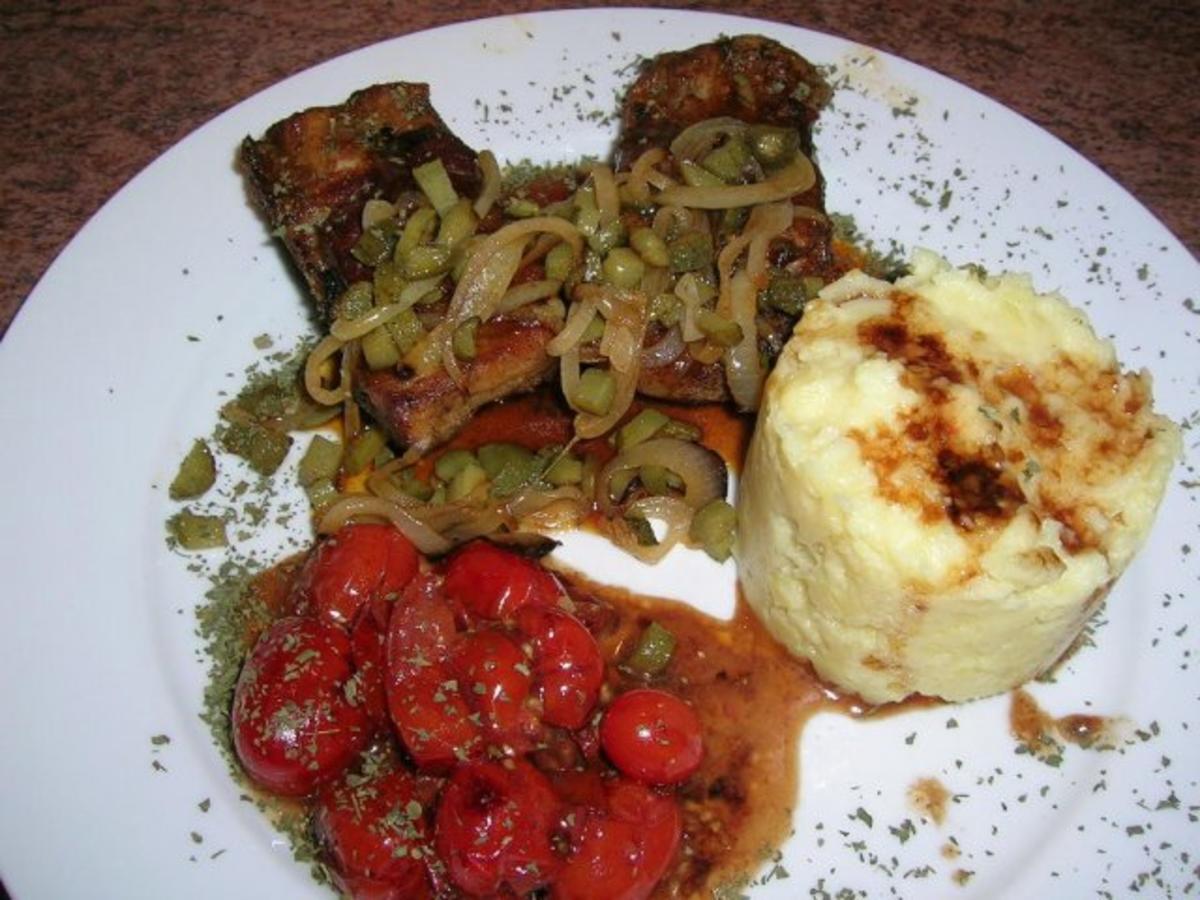Geschmorte Schweinerippchen mit Currygurken - einfach - von rowiwo