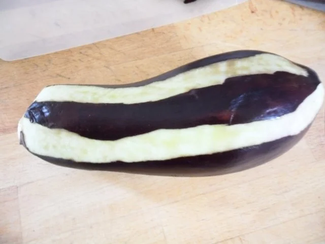 Rezept: Aubergine gefüllt mit Schafskäse Bild Nr. 2 Aubergine gefüllt mit Schafskäse - Rezept - Bild Nr. 2