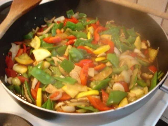 Asiatische Hähnchen-Gemüsepfanne - Rezept - Bild Nr. 11